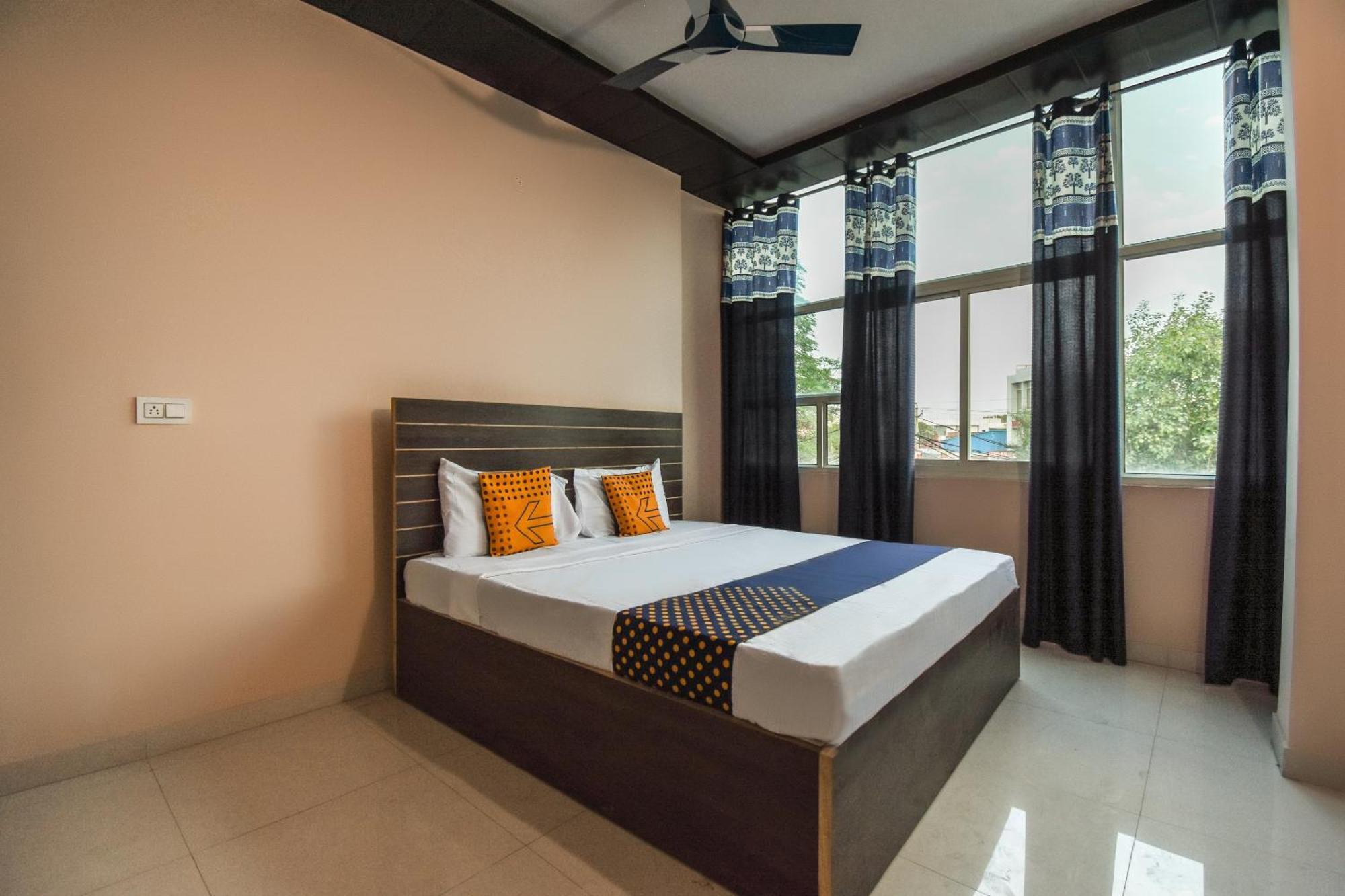Hotel O Hi Tech Panchkula Luaran gambar