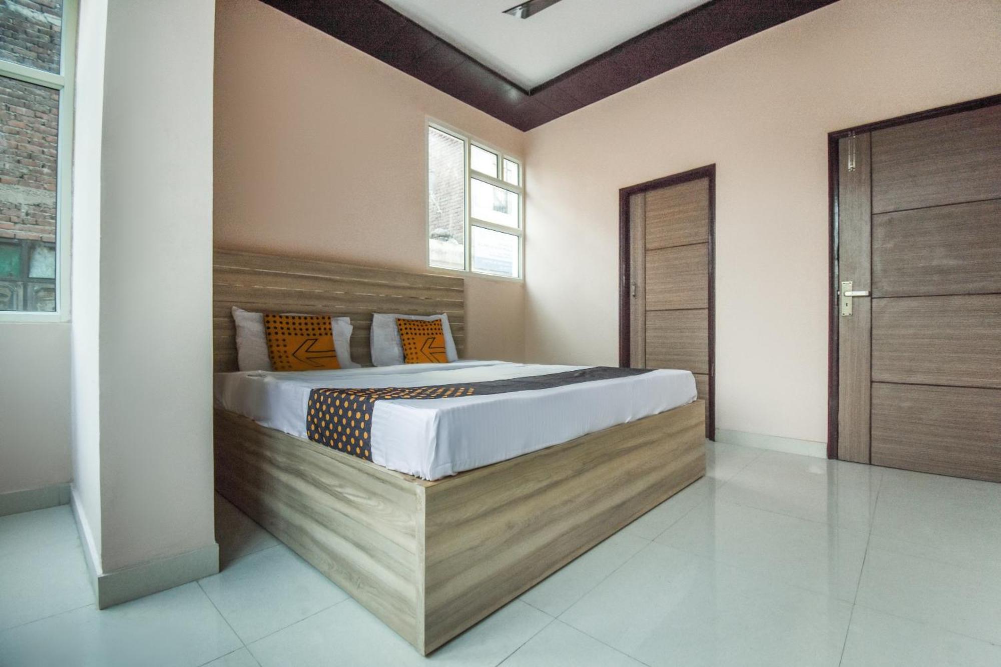 Hotel O Hi Tech Panchkula Luaran gambar